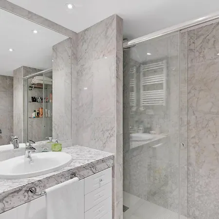 Διαμέρισμα Modern And Large In The Heart Of Puerto Banus Μαρμπέλλα