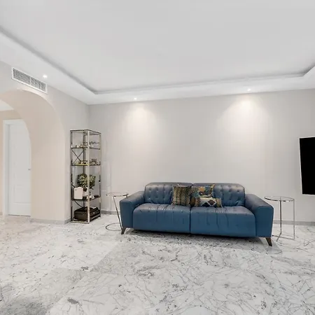 Modern And Large In The Heart Of Puerto Banus