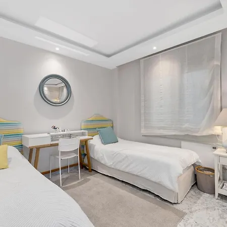 Appartement Modern And Large In The Heart Of Puerto Banus *