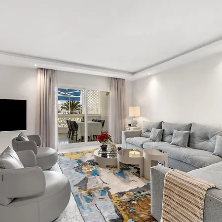 Appartement Modern And Large In The Heart Of Puerto Banus