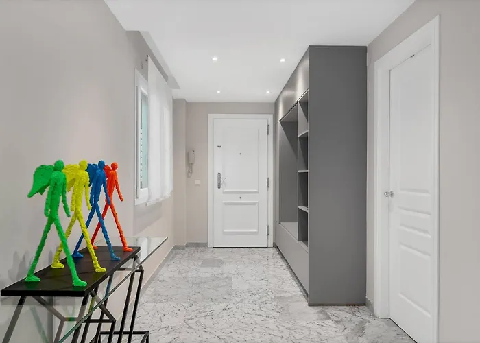 Modern And Large In The Heart Of Puerto Banus アパート マルベーリャ